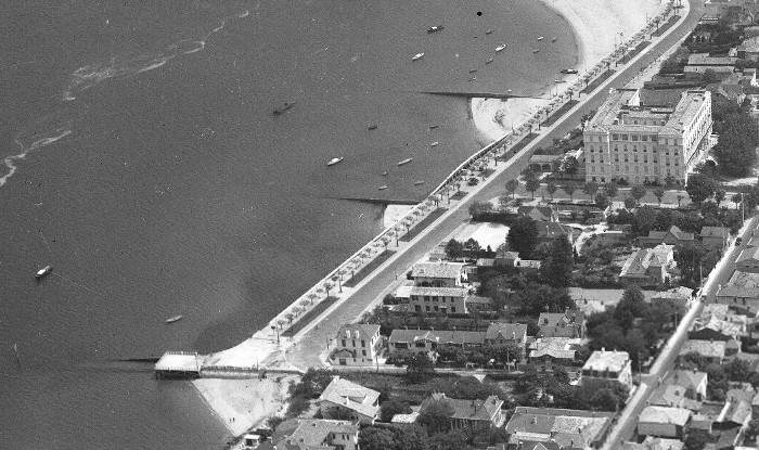 Front de mer 1952