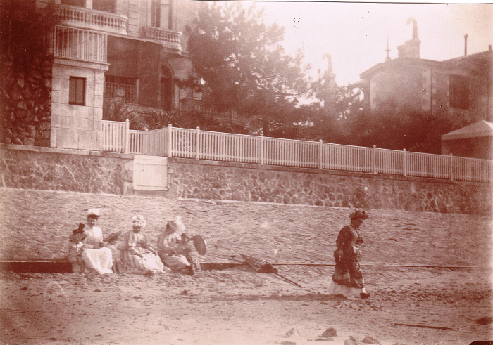 Les Mimosas 1900