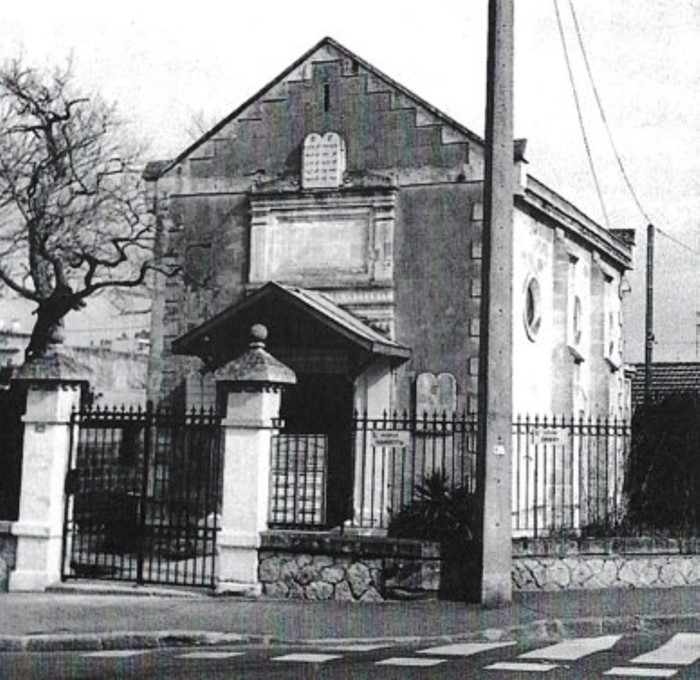 Synagogue 1990